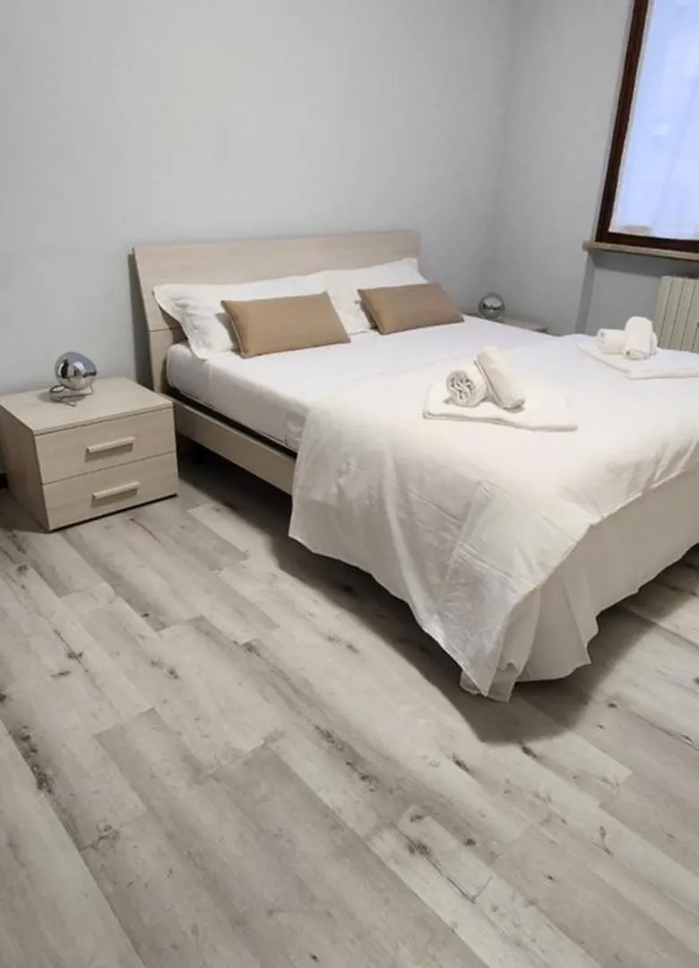 Appartamento La Casa Di Laura Βερόνα